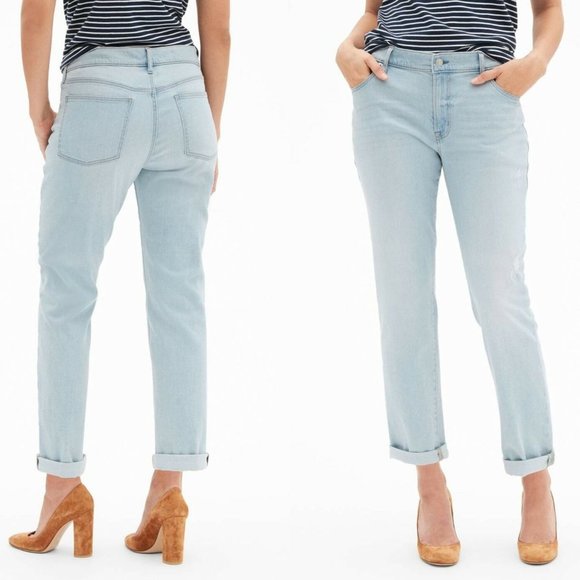 NWT GAP Girlfriend Jeans Light Distressed HW9492 - Picture 8 of 8